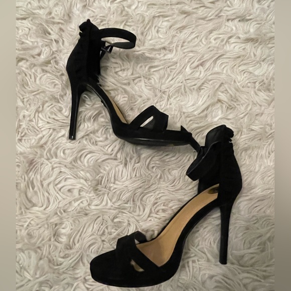 Buffalo Black Suede Heels - Picture 2 of 4